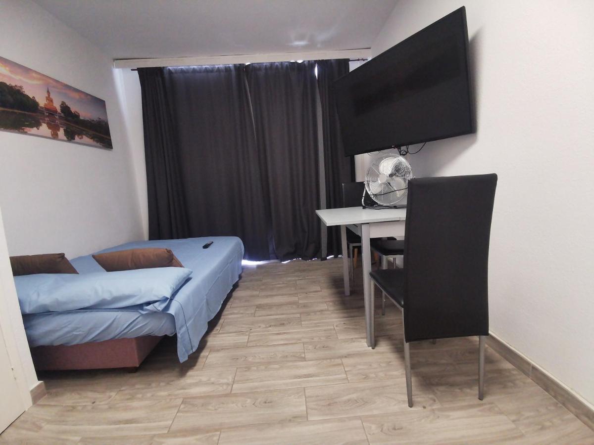 Sunny Apt With Terrace Coastal Area South Arona Арона Екстер'єр фото