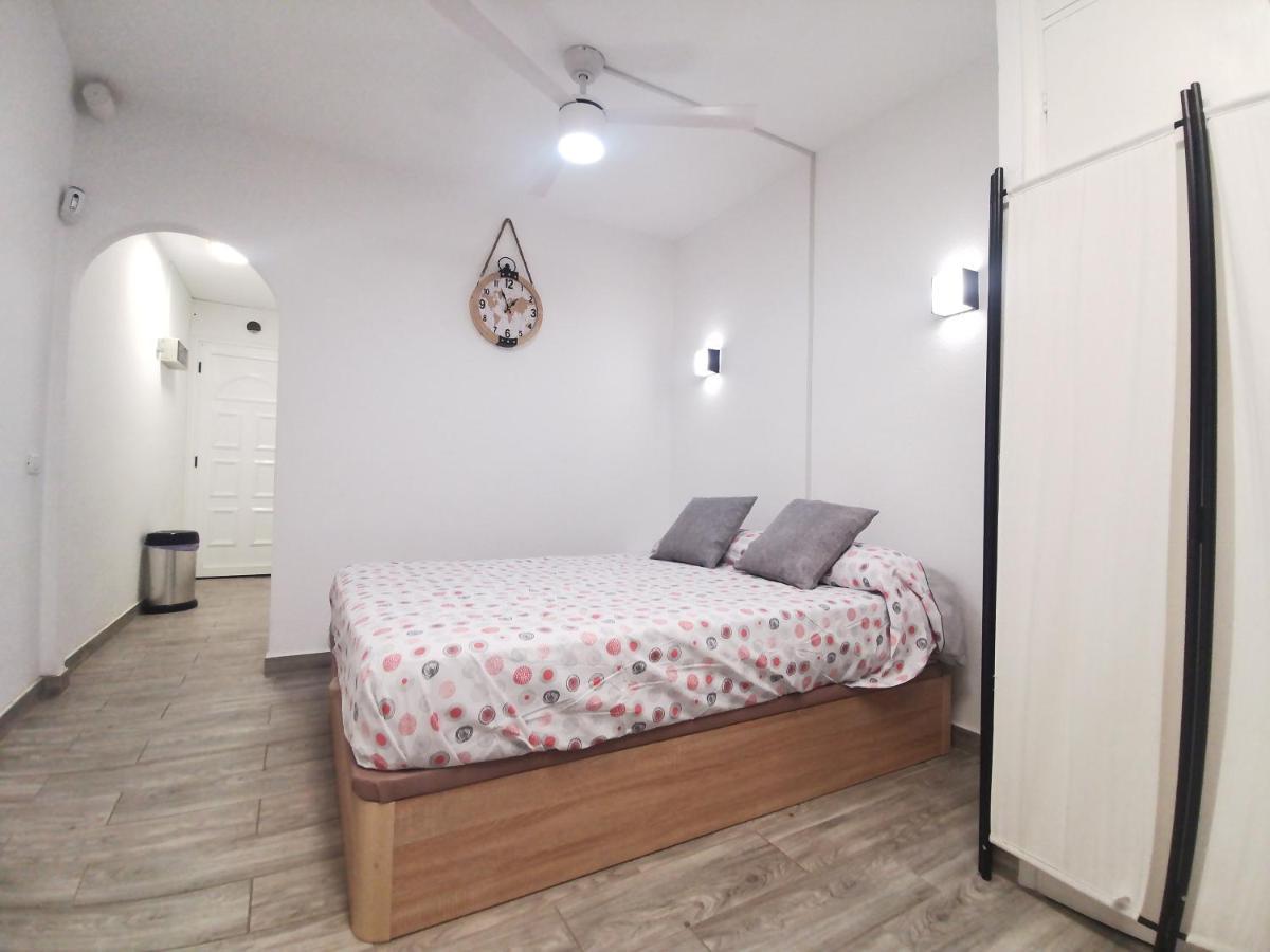 Sunny Apt With Terrace Coastal Area South Arona Арона Екстер'єр фото