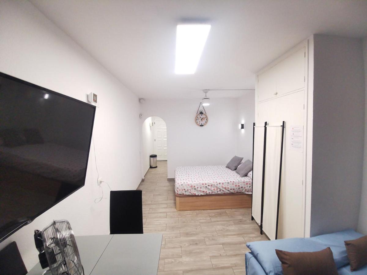 Sunny Apt With Terrace Coastal Area South Arona Арона Екстер'єр фото